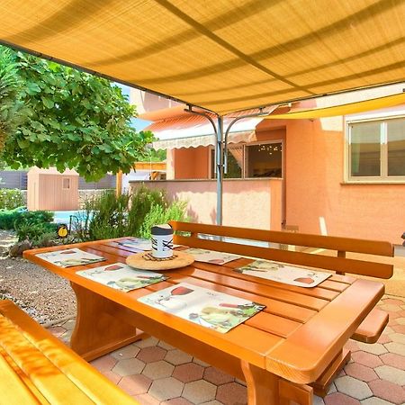 Apartman Bor Krk Veglia Exterior foto