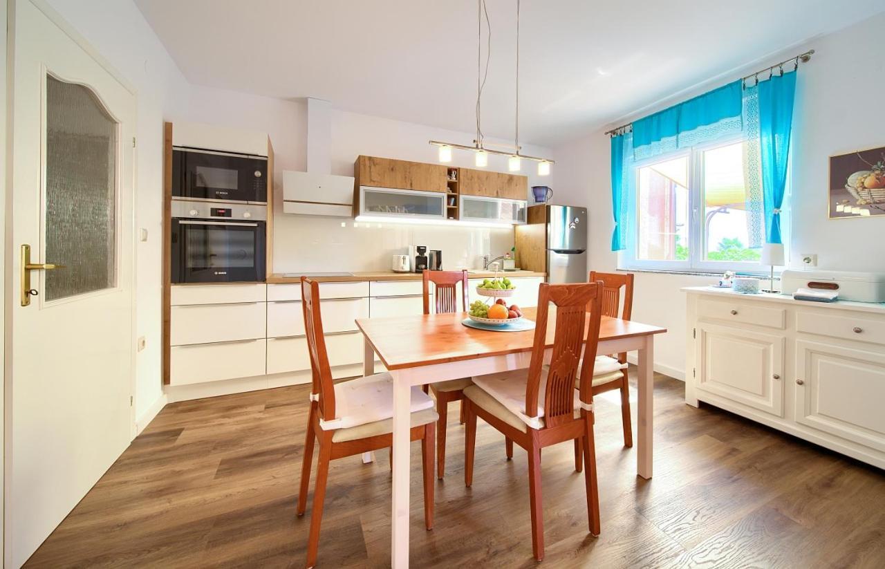 Apartman Bor Krk Veglia Exterior foto